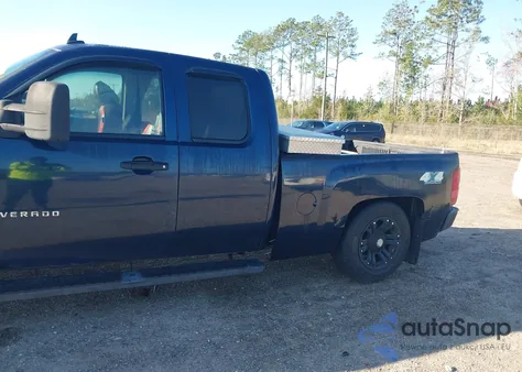 2008 Chevrolet Silverado 1500 Work Truck from USA, damaged, VIN 2GCEK19C881132877